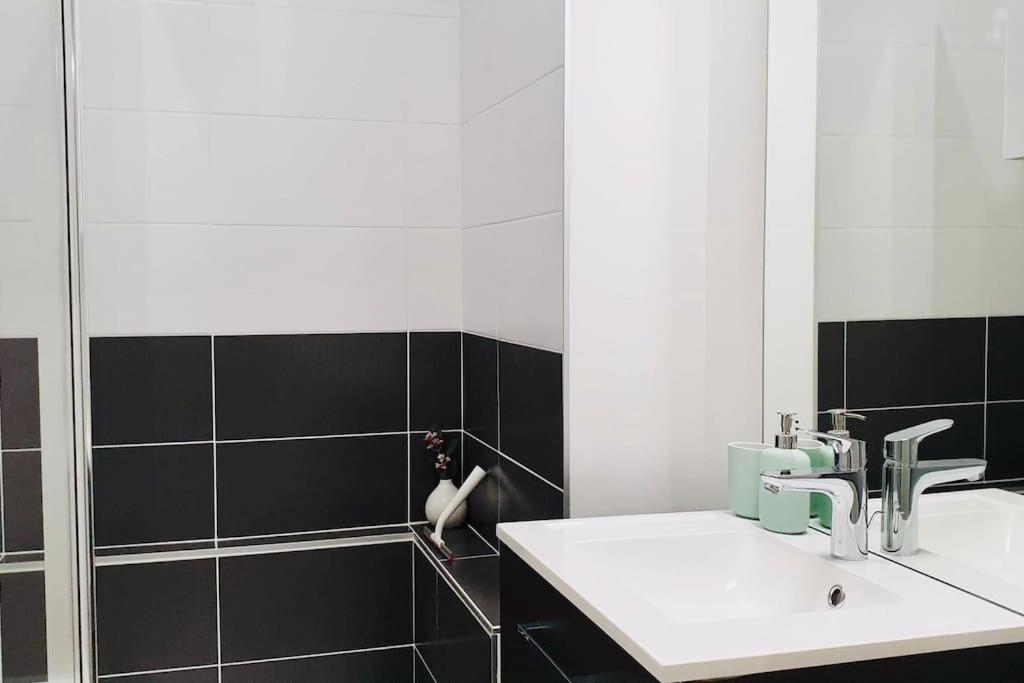 Splendide Appartement De 32M2 Au Centre De 반느 외부 사진